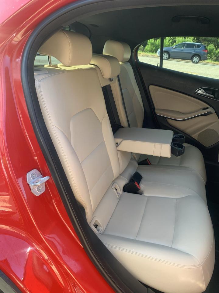Mercedes-Benz GLA FWD 4dr GLA 250 2016