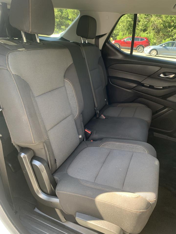 Chevrolet Traverse FWD 4dr LS w/1LS 2019