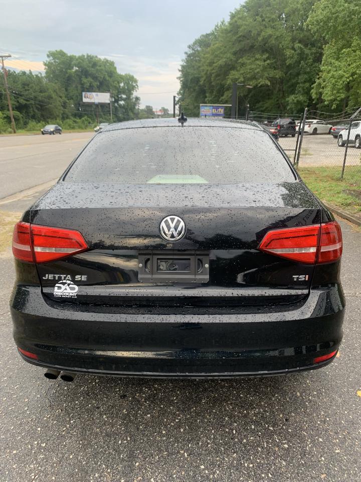 Volkswagen Jetta Sedan 4dr Auto 1.8T SE PZEV 2015