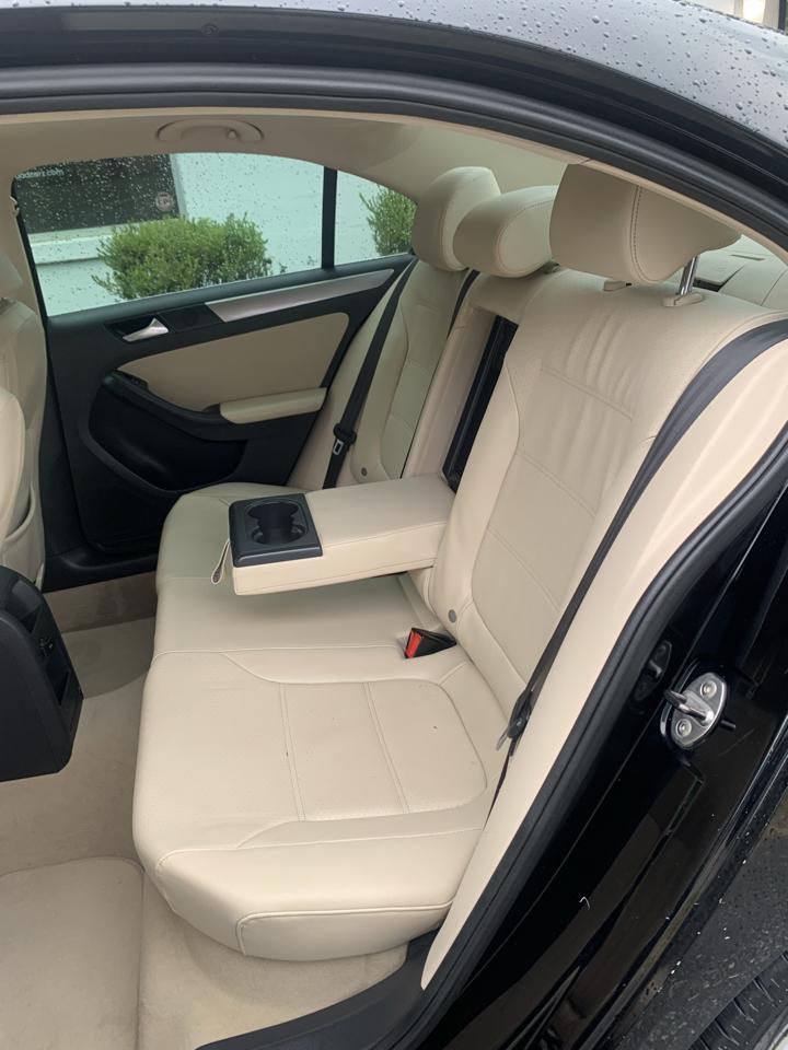 Volkswagen Jetta Sedan 4dr Auto 1.8T SE PZEV 2015