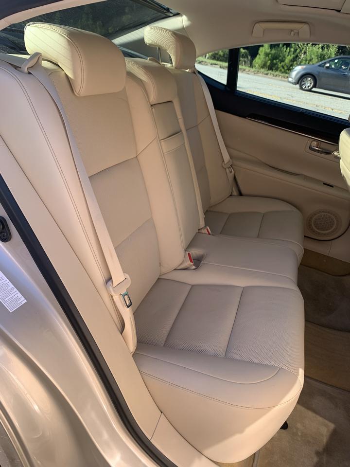 Lexus ES 350 4dr Sdn 2013