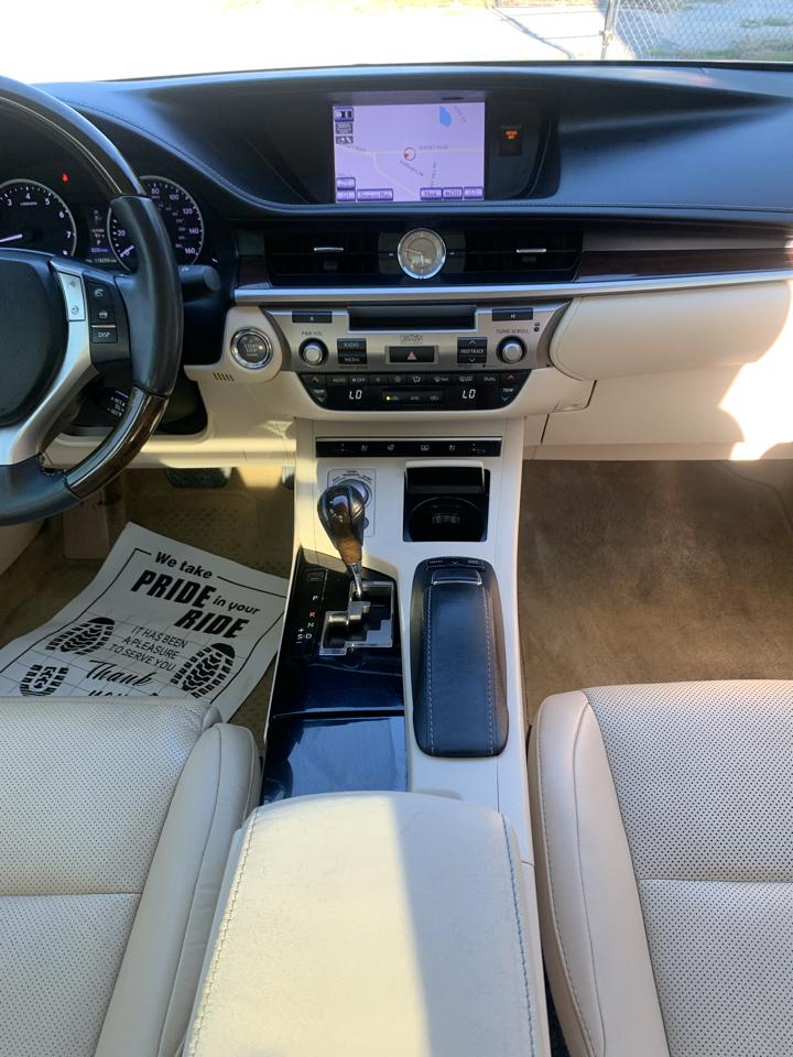 Lexus ES 350 4dr Sdn 2013