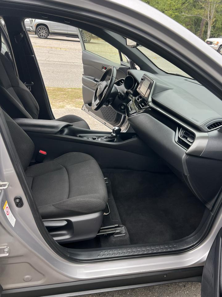 Toyota C-HR XLE FWD (Natl) 2018