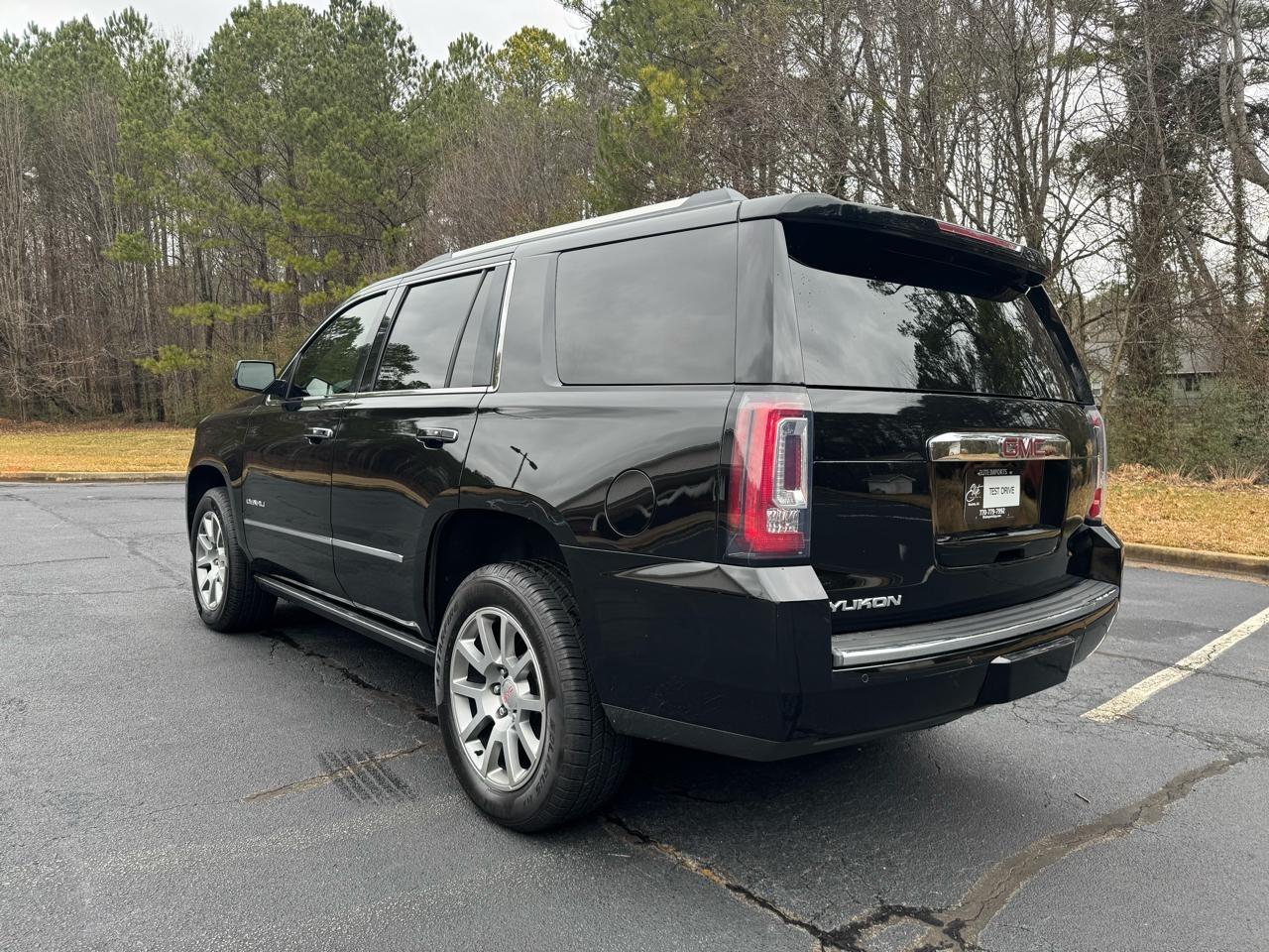 GMC Yukon Denali 4WD 2018