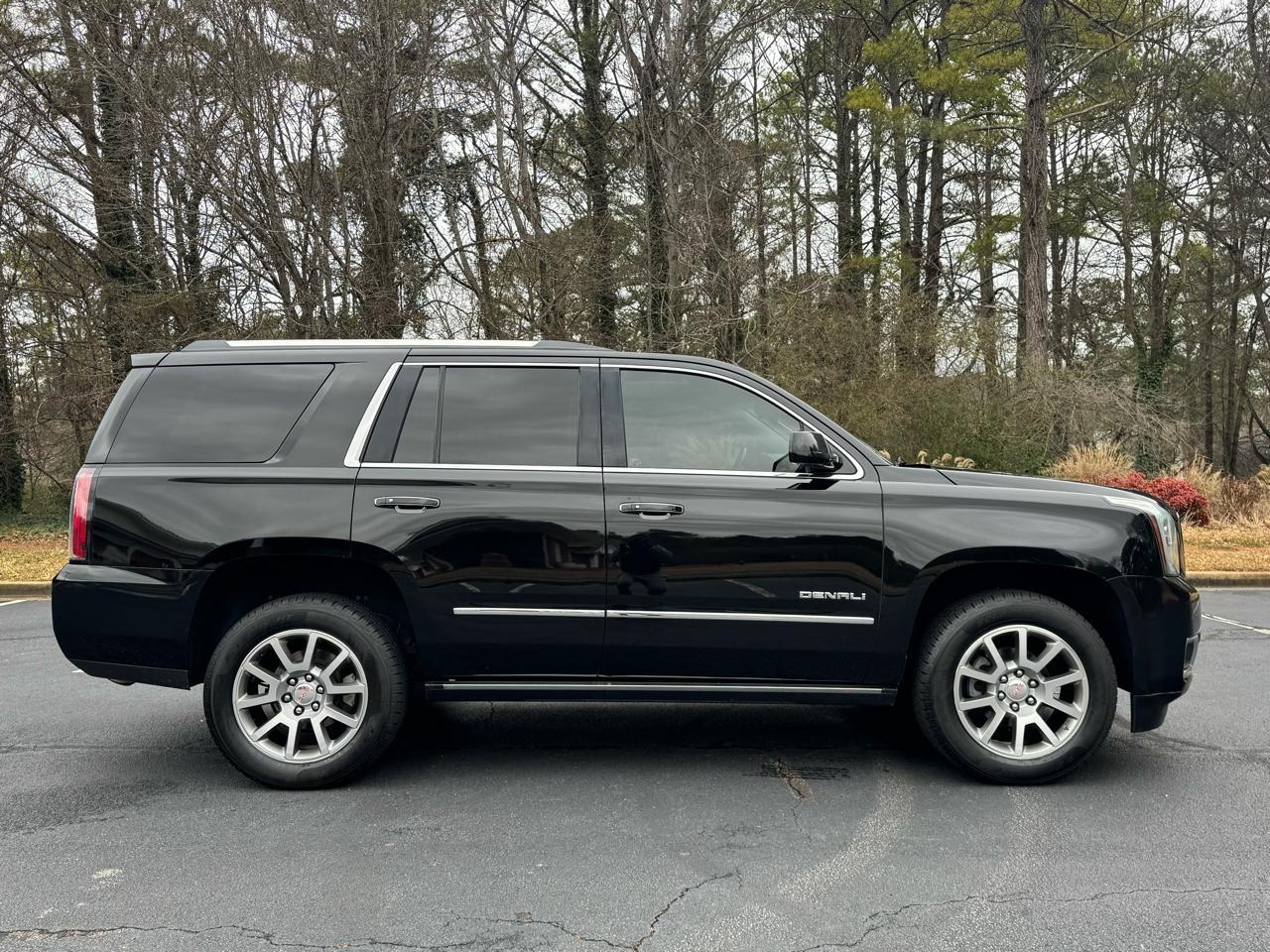 GMC Yukon Denali 4WD 2018