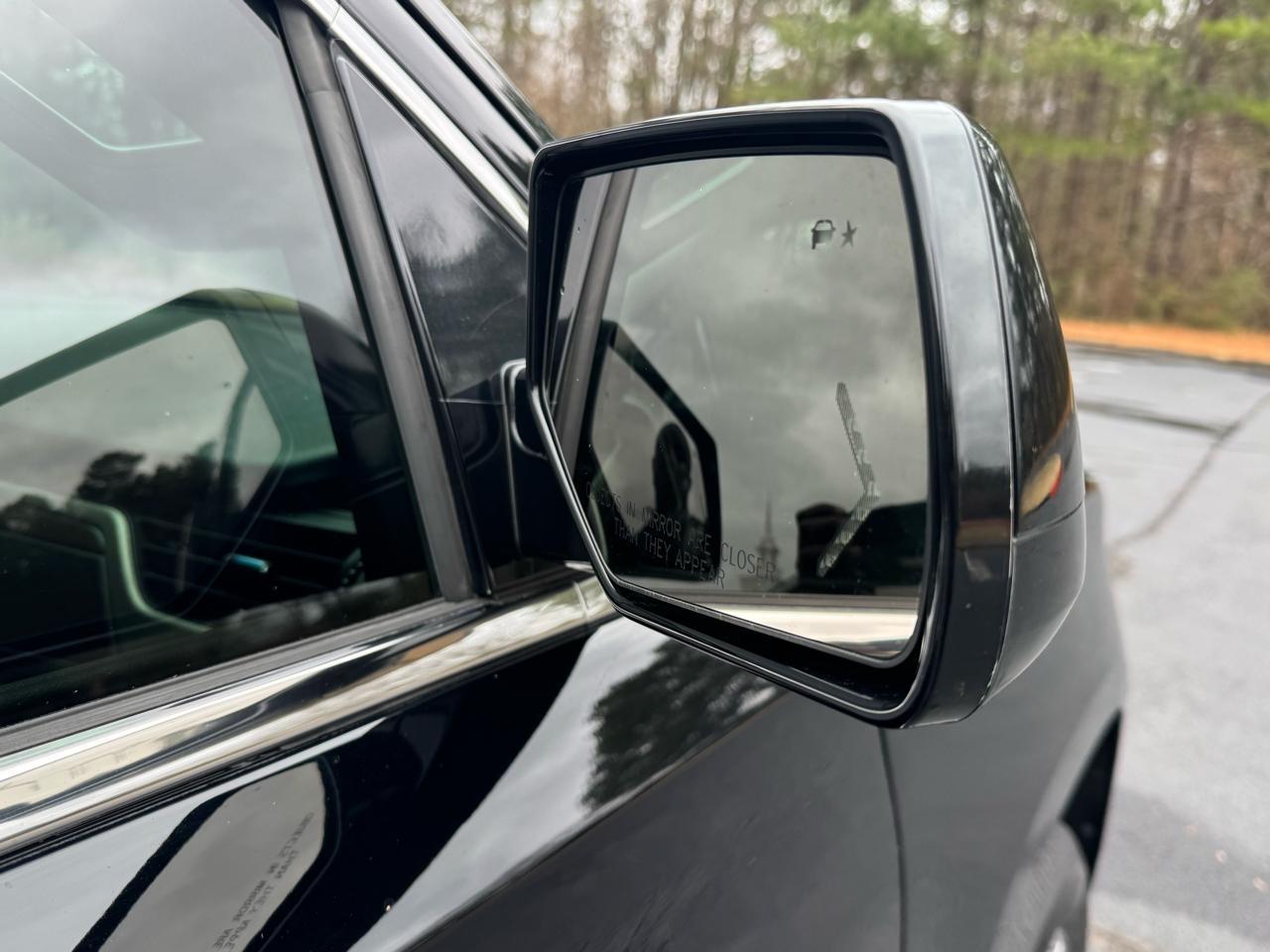GMC Yukon Denali 4WD 2018