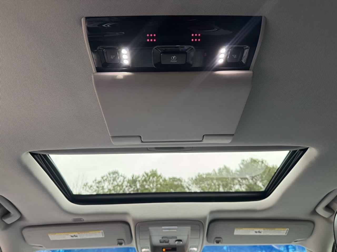 GMC Yukon Denali 4WD 2018