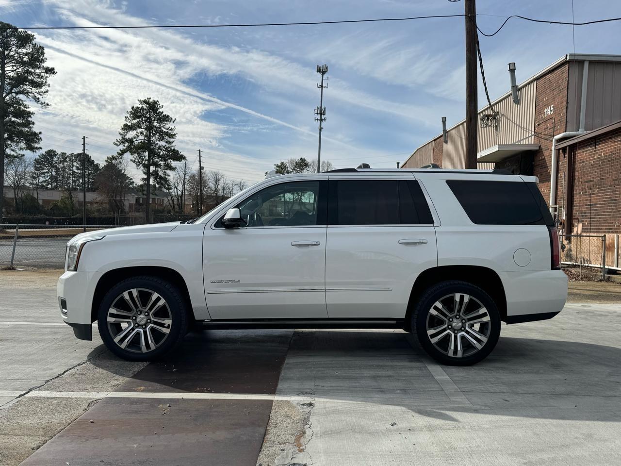 GMC Yukon Denali 4WD 2019