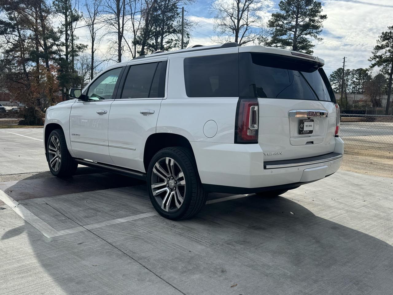 GMC Yukon Denali 4WD 2019