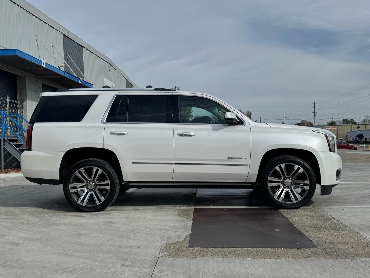 GMC Yukon Denali 4WD 2019