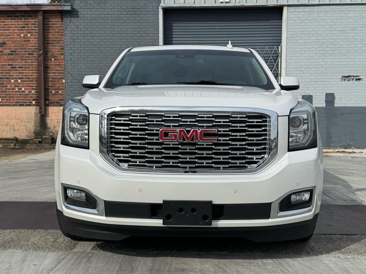 GMC Yukon Denali 4WD 2019