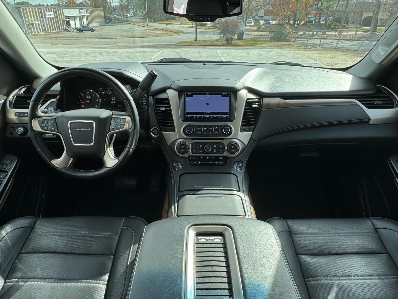 GMC Yukon Denali 4WD 2019