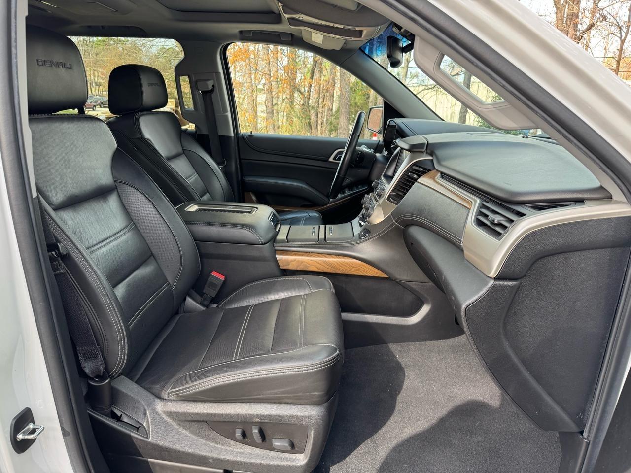 GMC Yukon Denali 4WD 2019