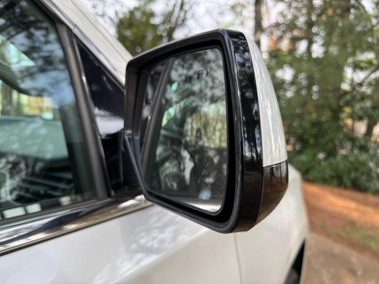 GMC Yukon Denali 4WD 2019