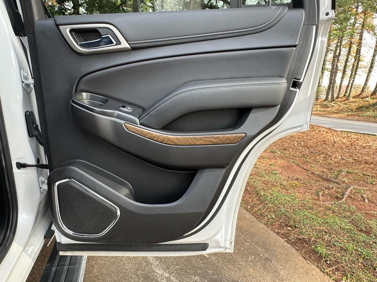 GMC Yukon Denali 4WD 2019