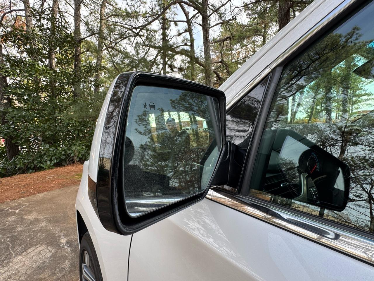 GMC Yukon Denali 4WD 2019