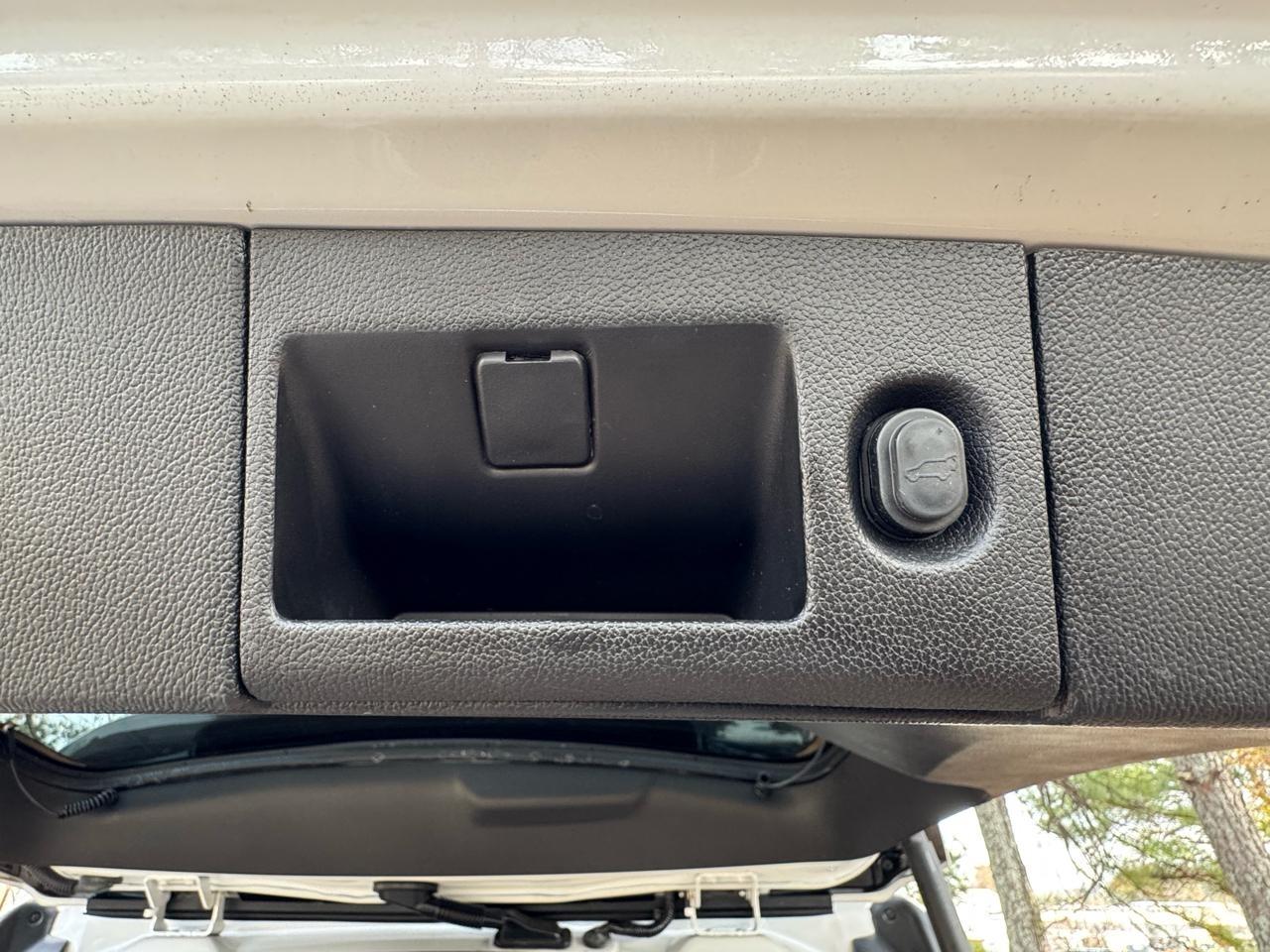 GMC Yukon Denali 4WD 2019
