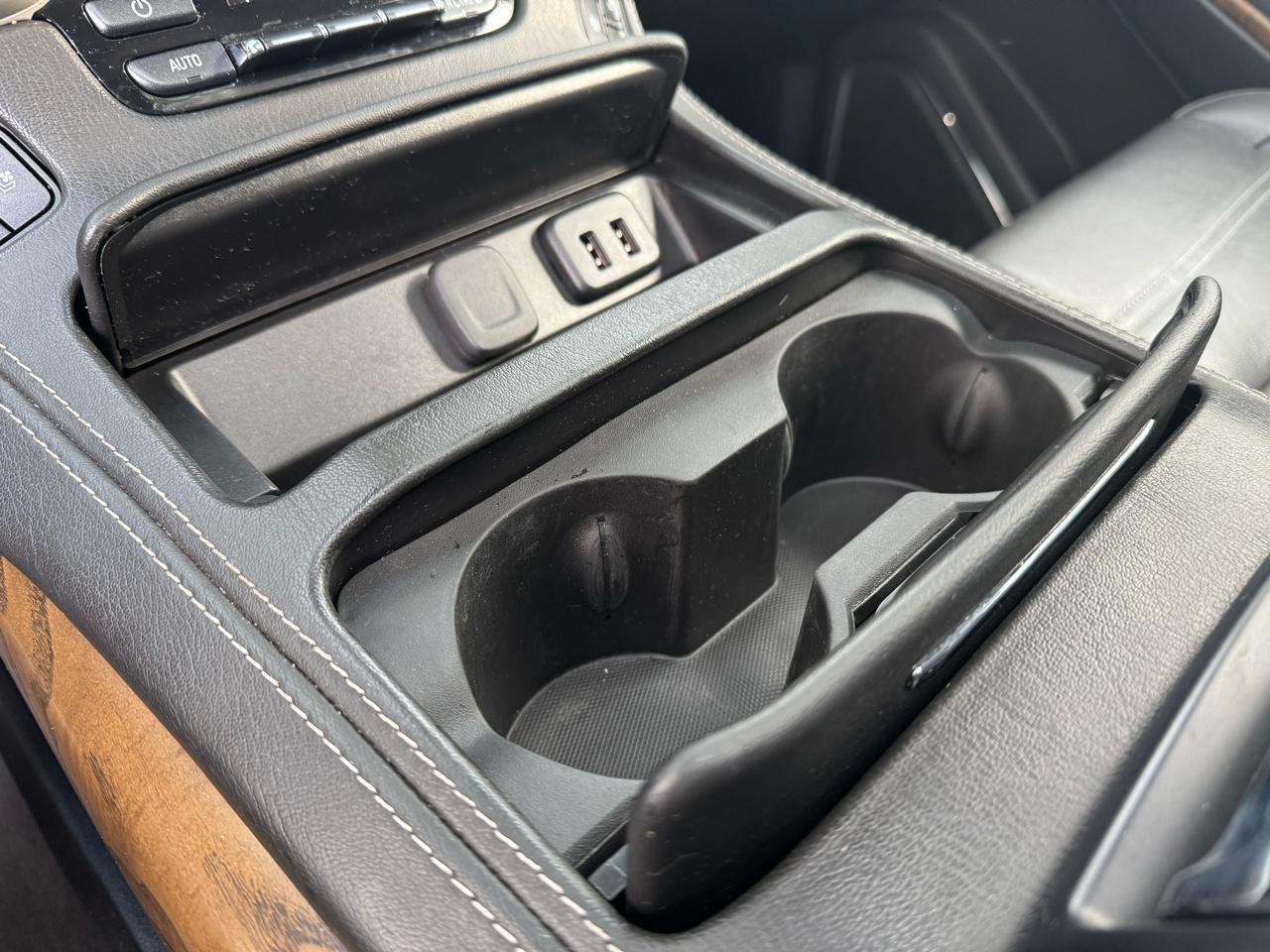 GMC Yukon Denali 4WD 2019