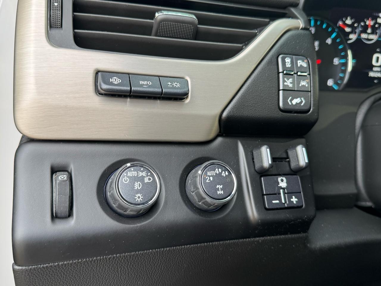 GMC Yukon Denali 4WD 2019