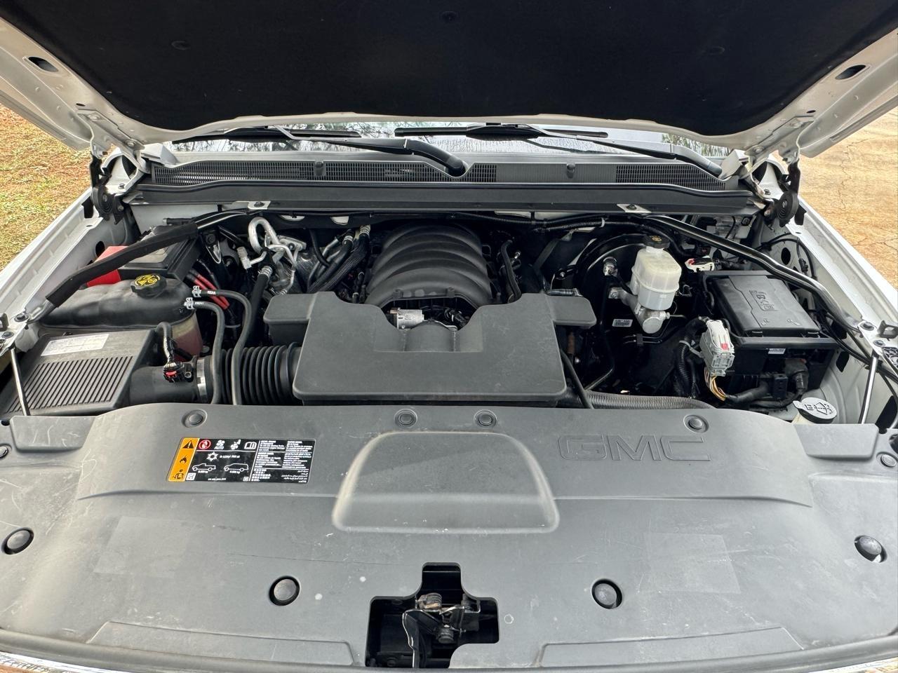 GMC Yukon Denali 4WD 2019