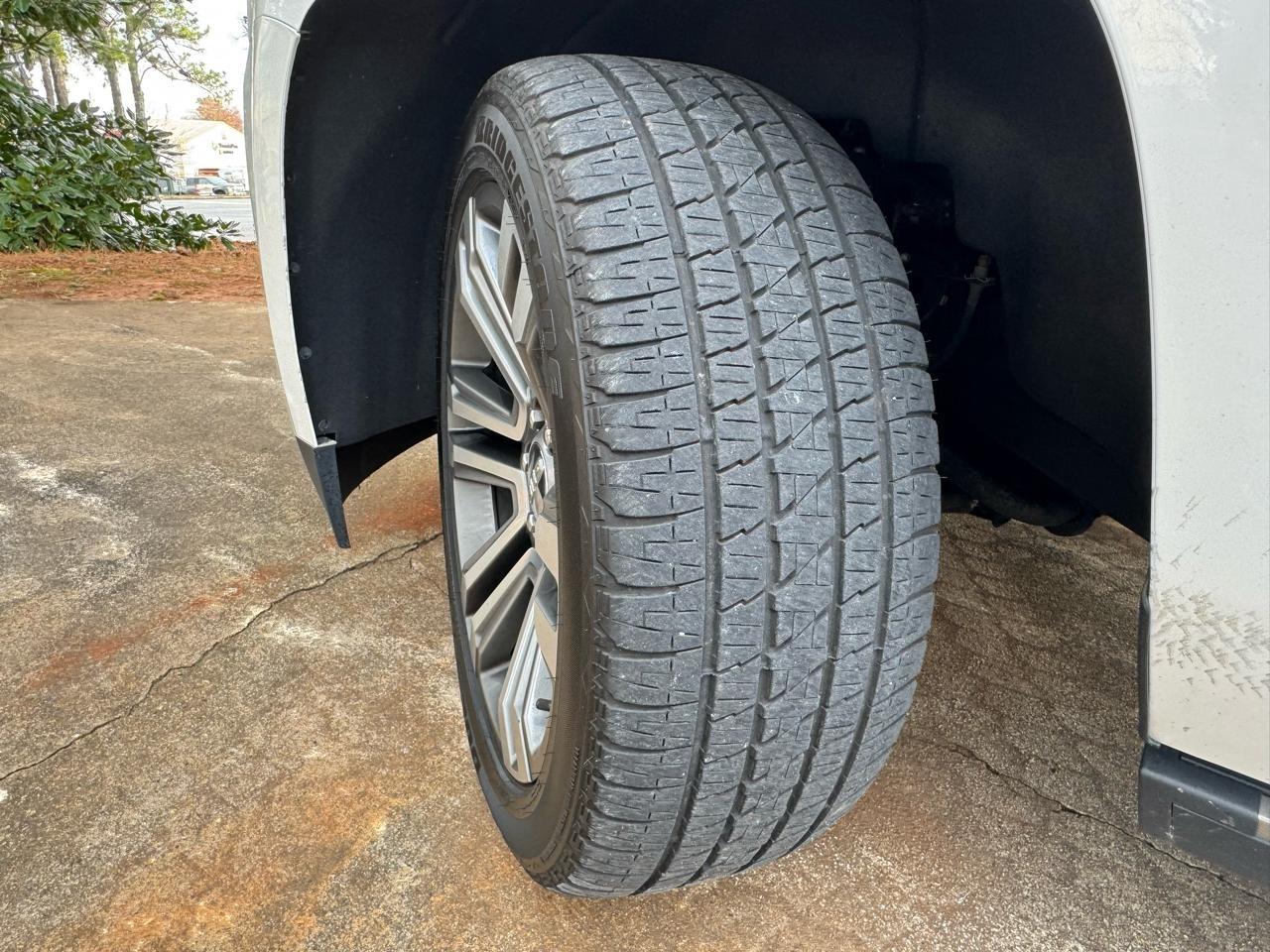 GMC Yukon Denali 4WD 2019