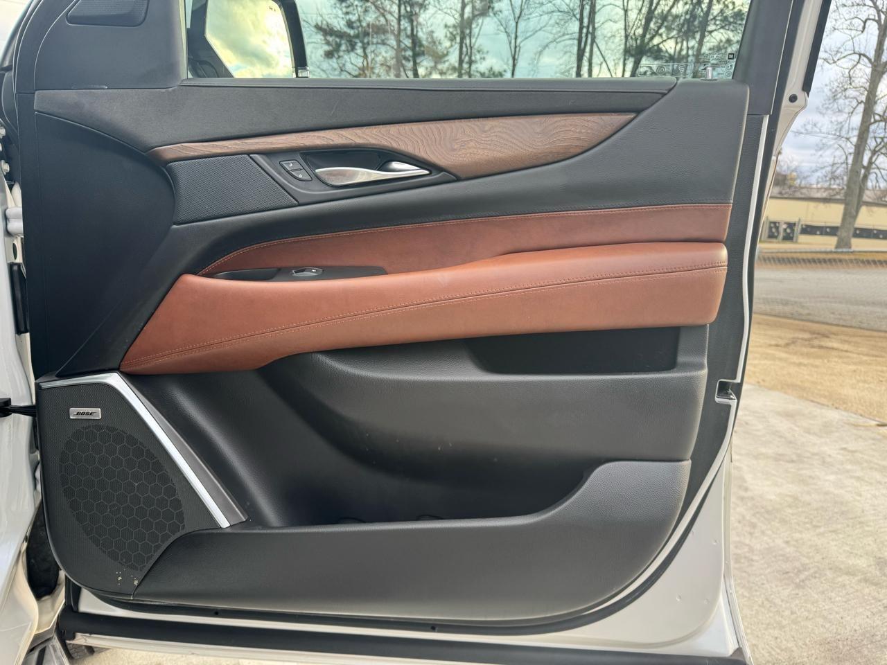 Cadillac Escalade Luxury 4WD 2018