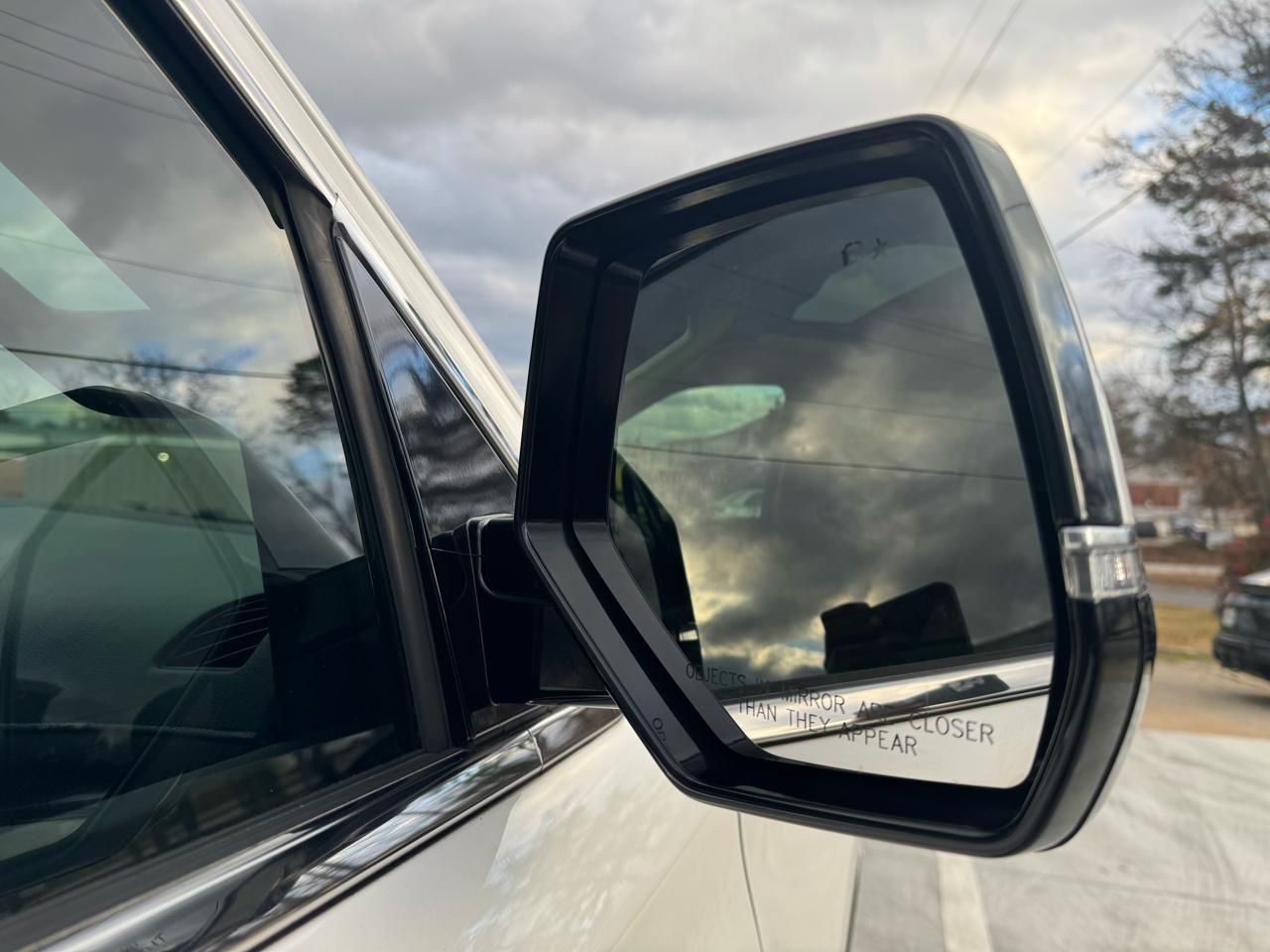 Cadillac Escalade Luxury 4WD 2018