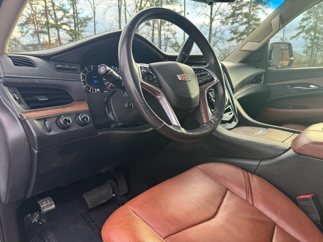 Cadillac Escalade Luxury 4WD 2018