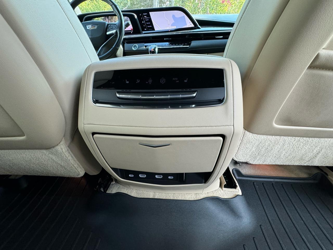 Cadillac Escalade Premium Luxury AWD 2021
