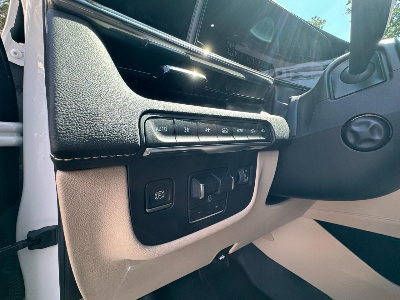 Cadillac Escalade Premium Luxury AWD 2021