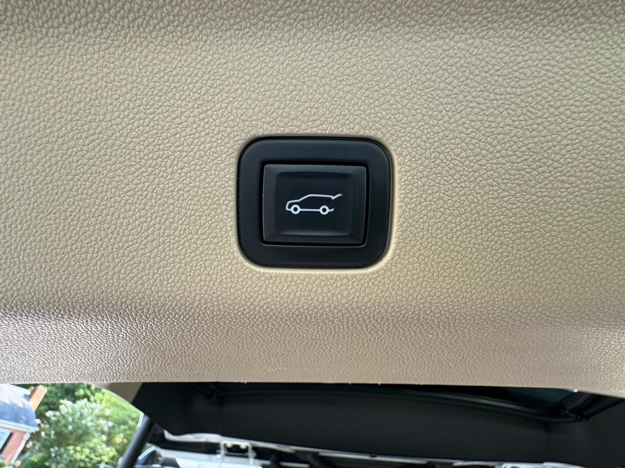 Cadillac Escalade Premium Luxury AWD 2021