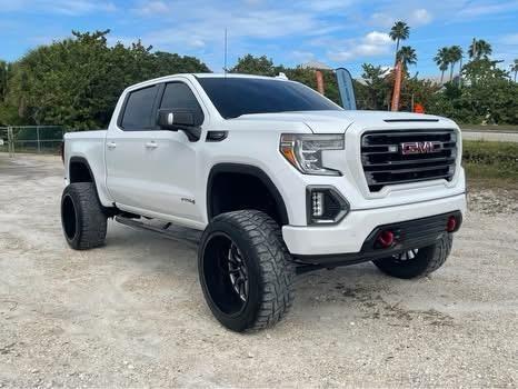 GMC Sierra 1500 AT4 Crew Cab Short Box 4WD 2020