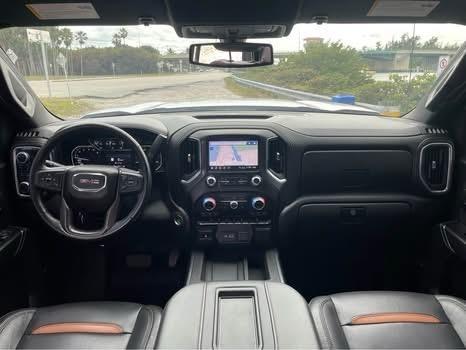 GMC Sierra 1500 AT4 Crew Cab Short Box 4WD 2020
