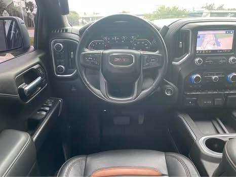 GMC Sierra 1500 AT4 Crew Cab Short Box 4WD 2020
