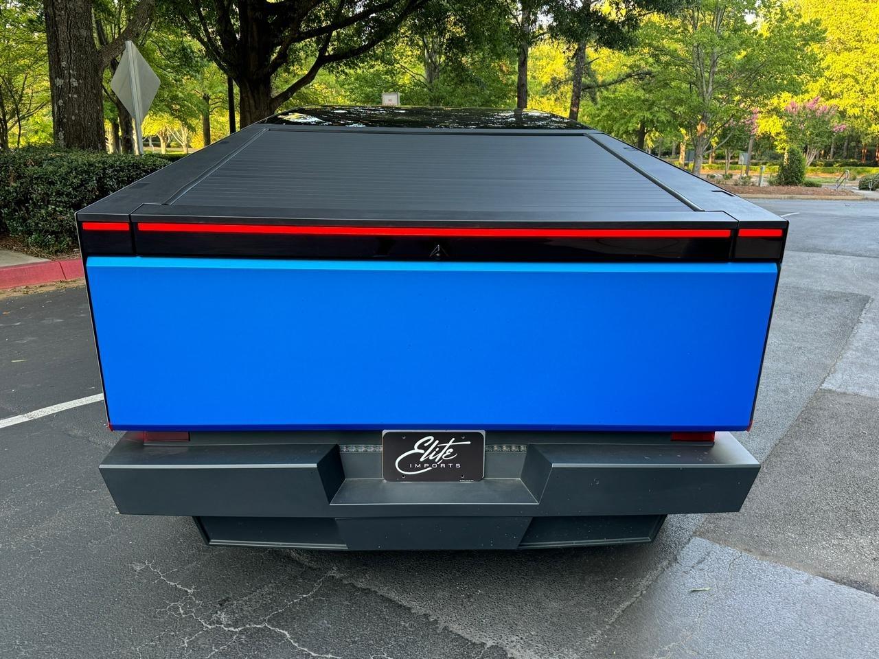 Tesla Cybertruck Base 2024