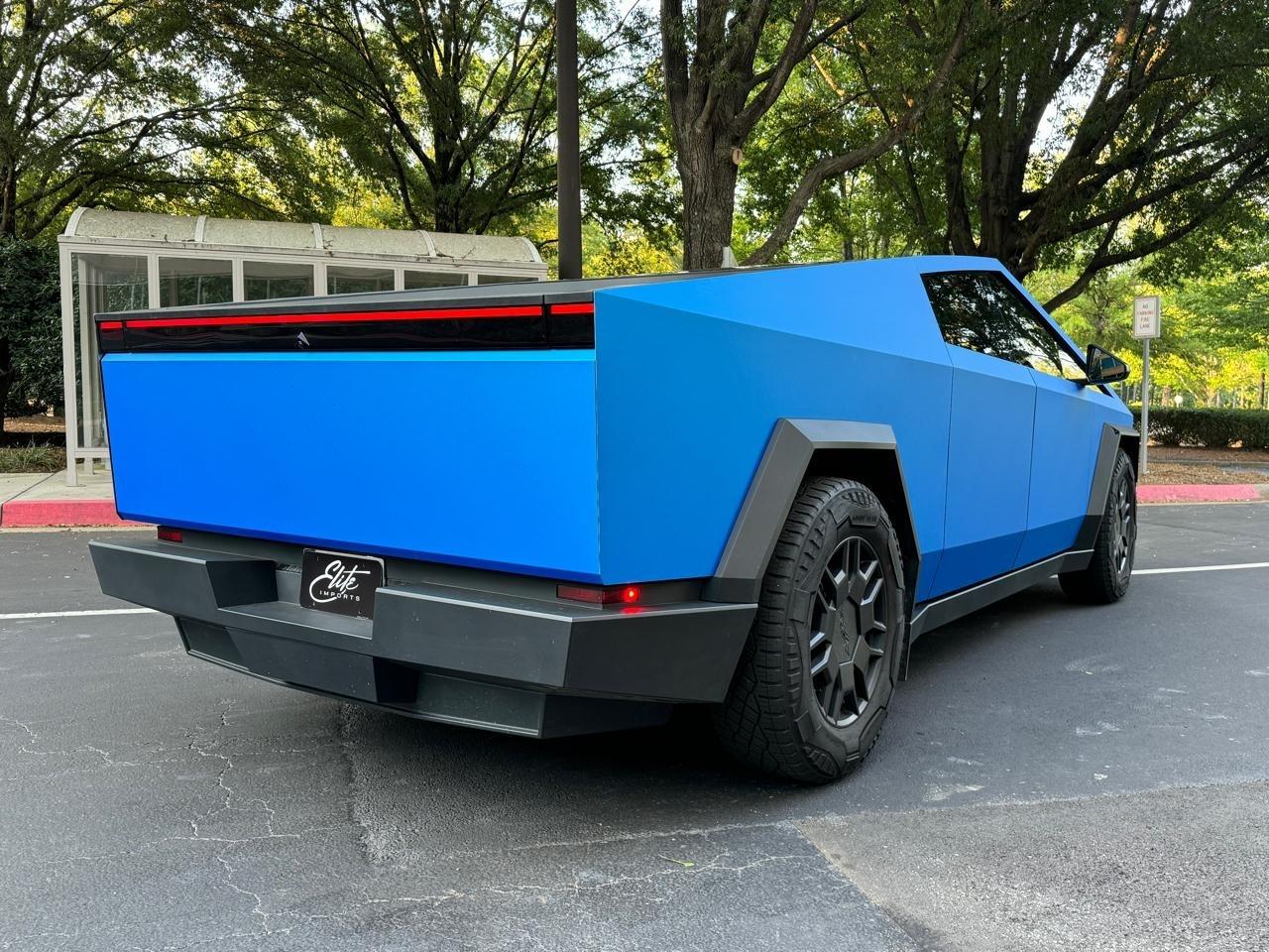 Tesla Cybertruck Base 2024