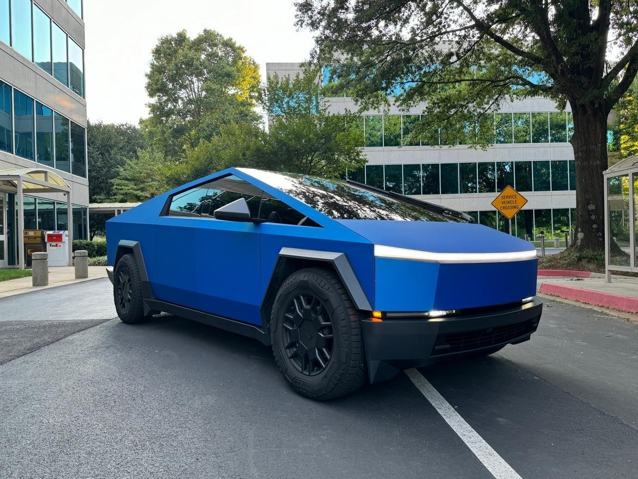 Tesla Cybertruck Base 2024