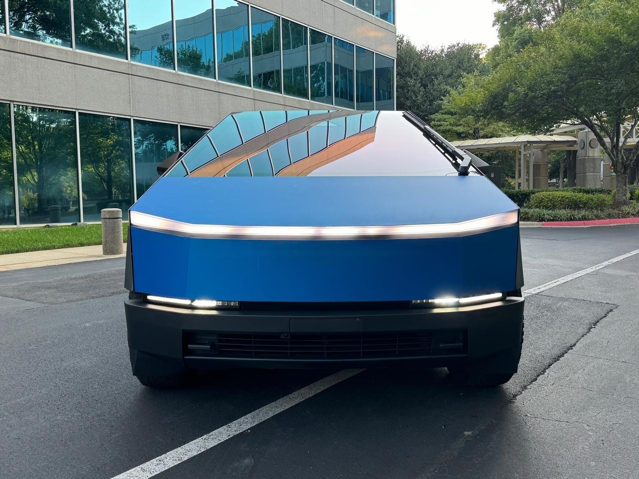 Tesla Cybertruck Base 2024