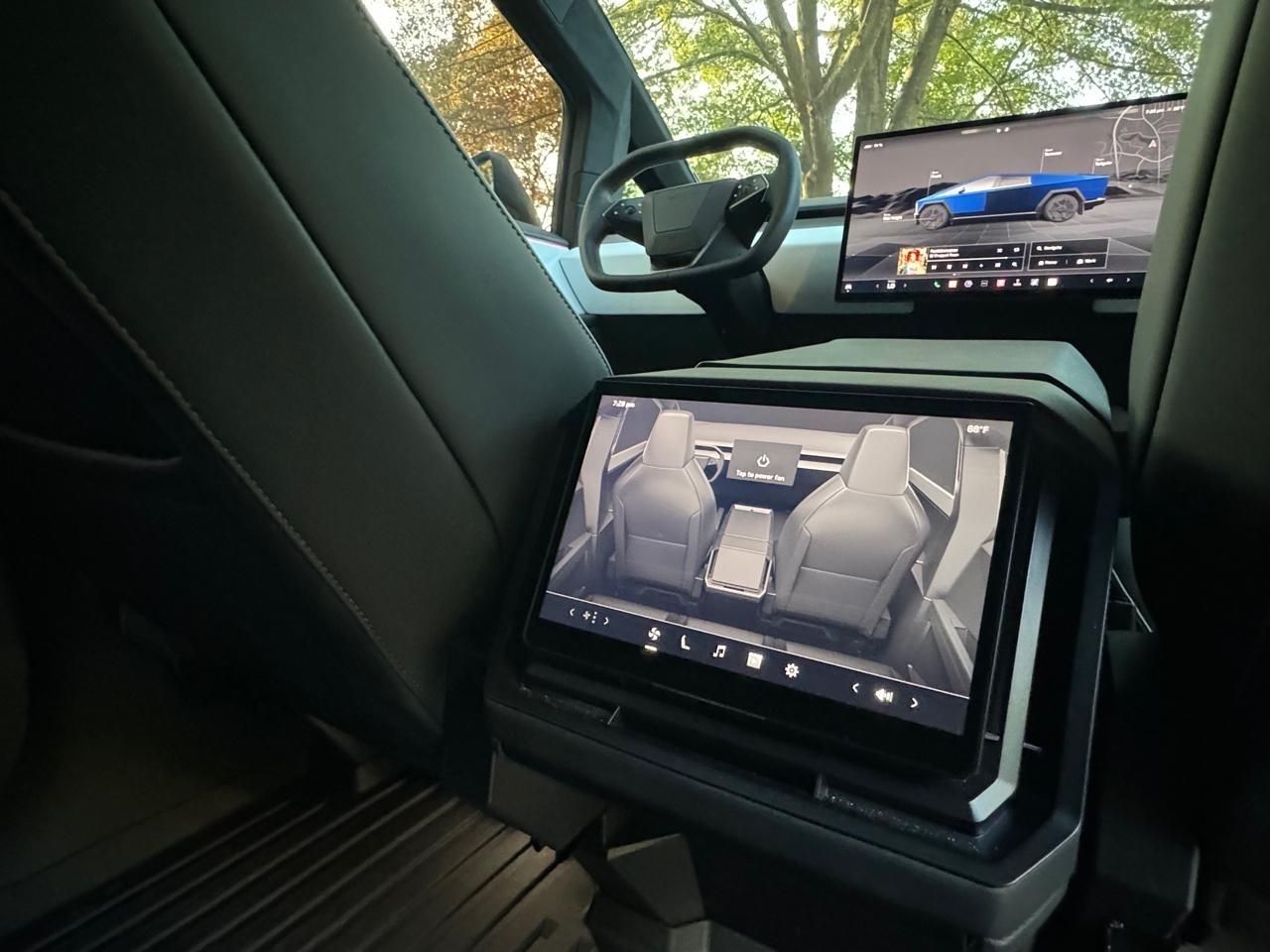 Tesla Cybertruck Base 2024