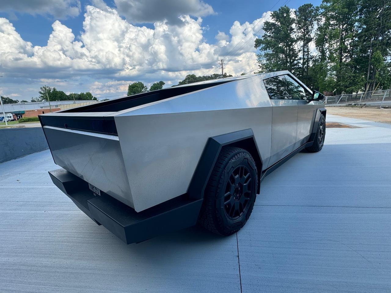 Tesla Cybertruck Base 2024