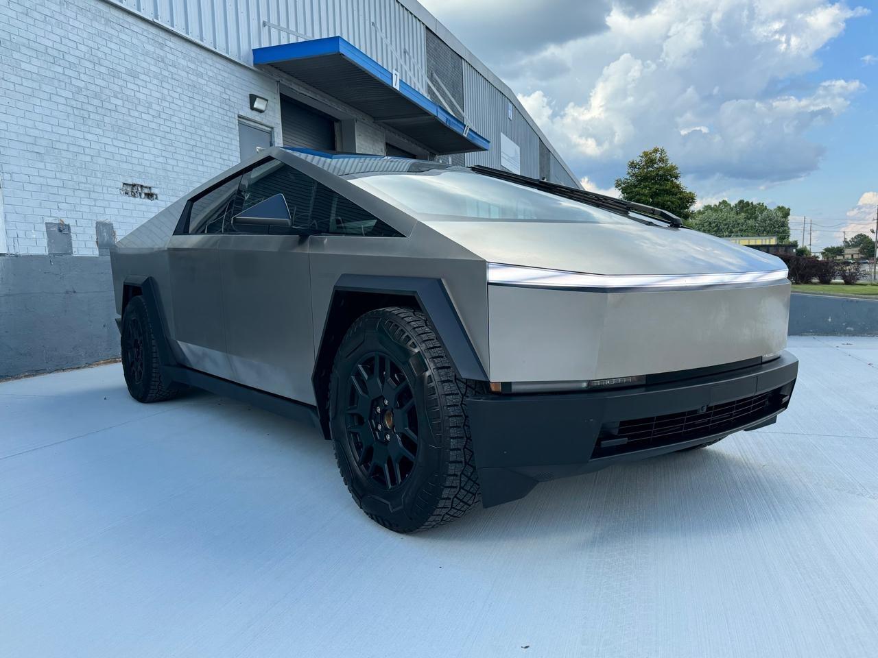 Tesla Cybertruck Base 2024