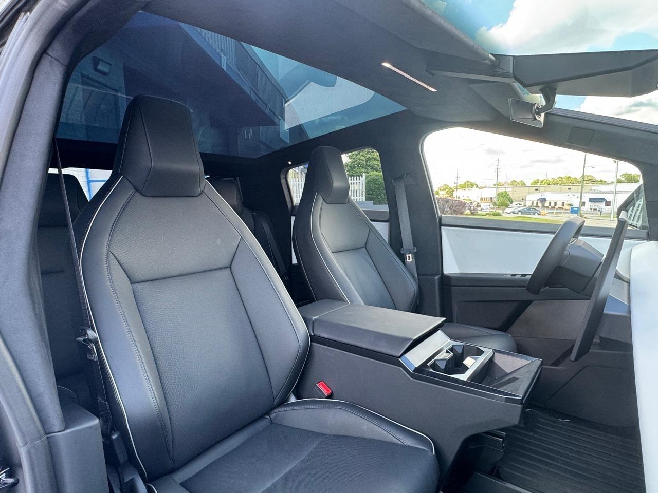 Tesla Cybertruck Base 2024
