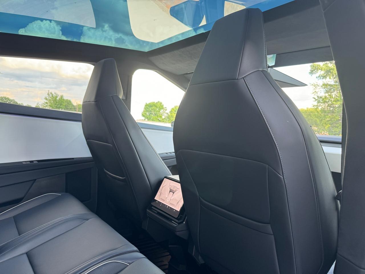 Tesla Cybertruck Base 2024