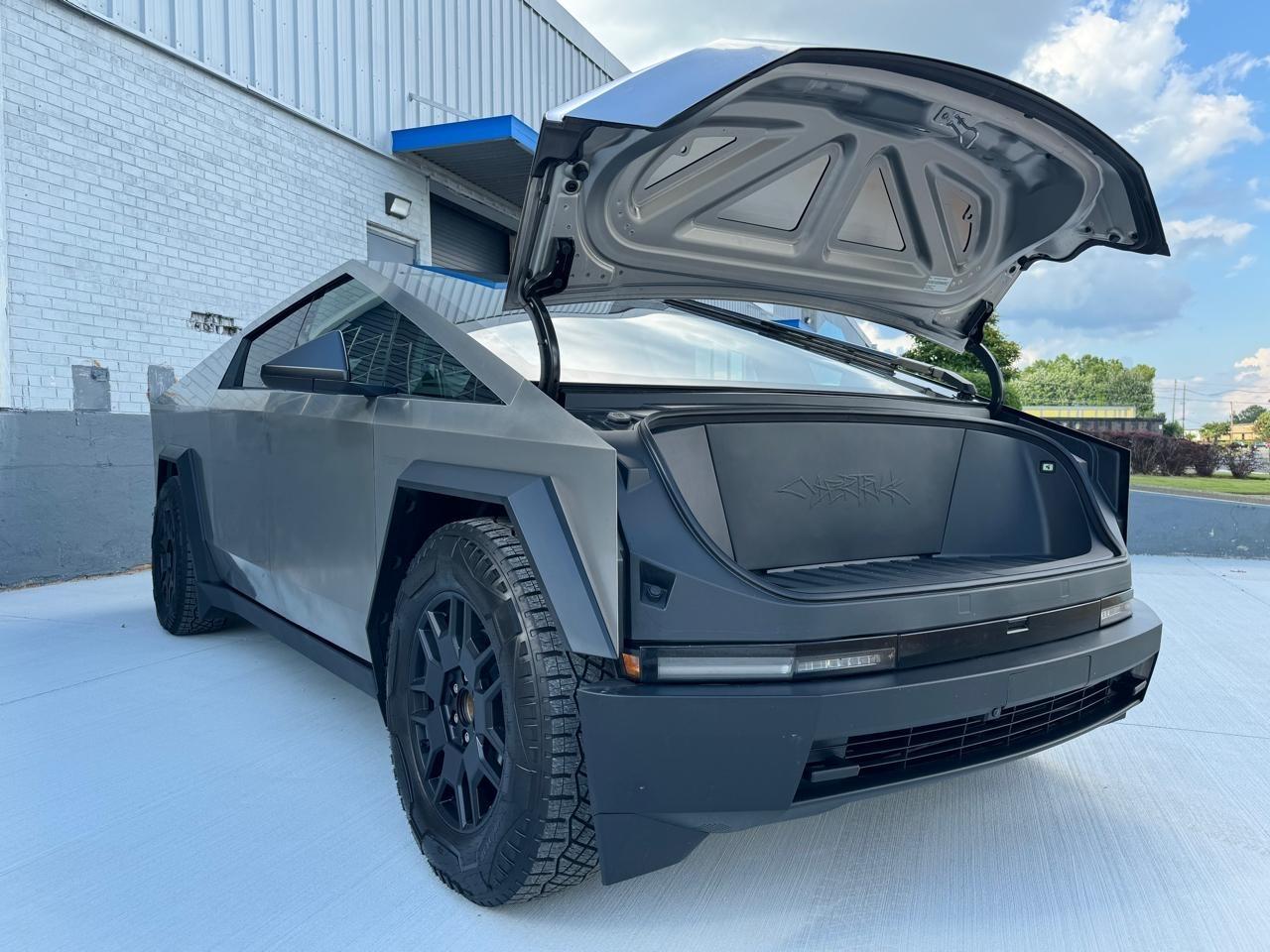 Tesla Cybertruck Base 2024