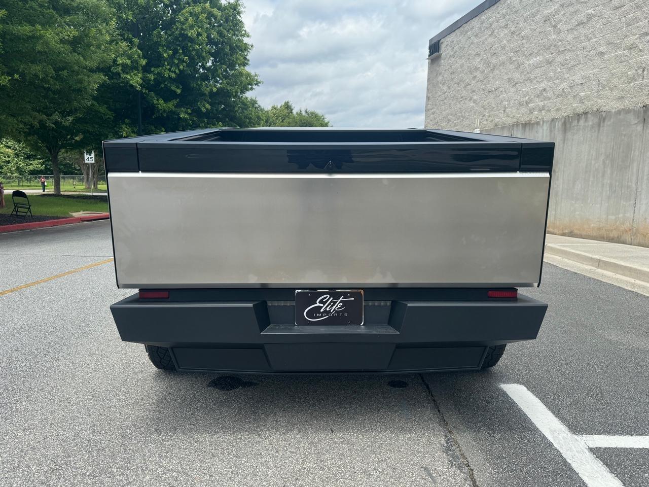 Tesla Cybertruck Base 2024
