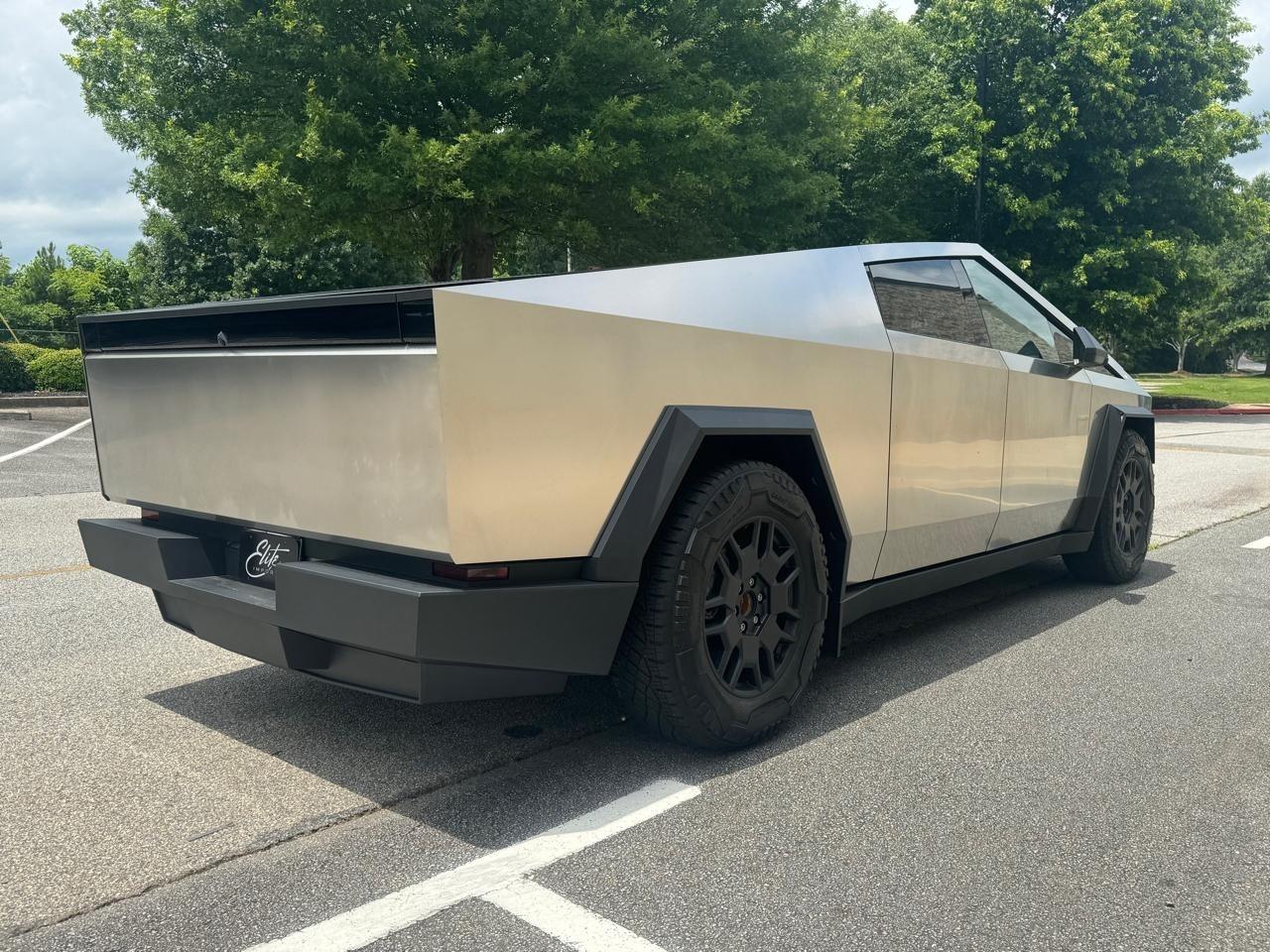Tesla Cybertruck Base 2024