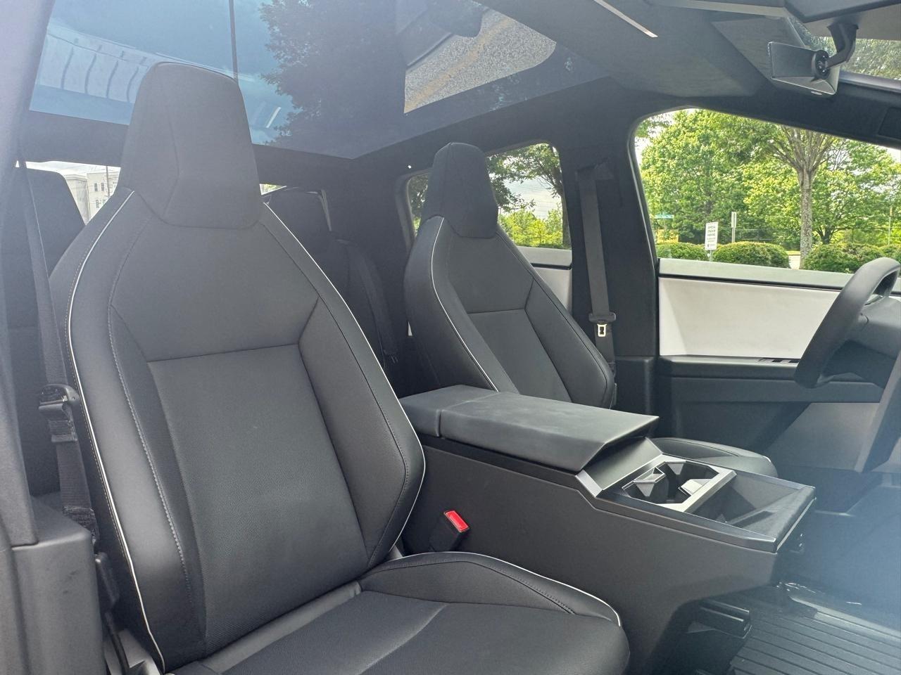 Tesla Cybertruck Base 2024