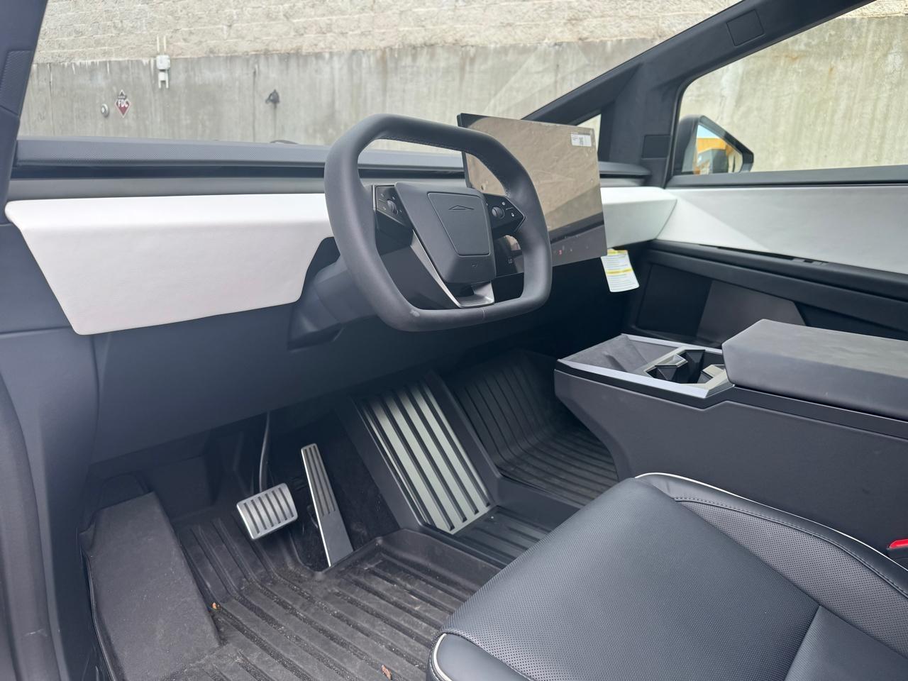 Tesla Cybertruck Base 2024