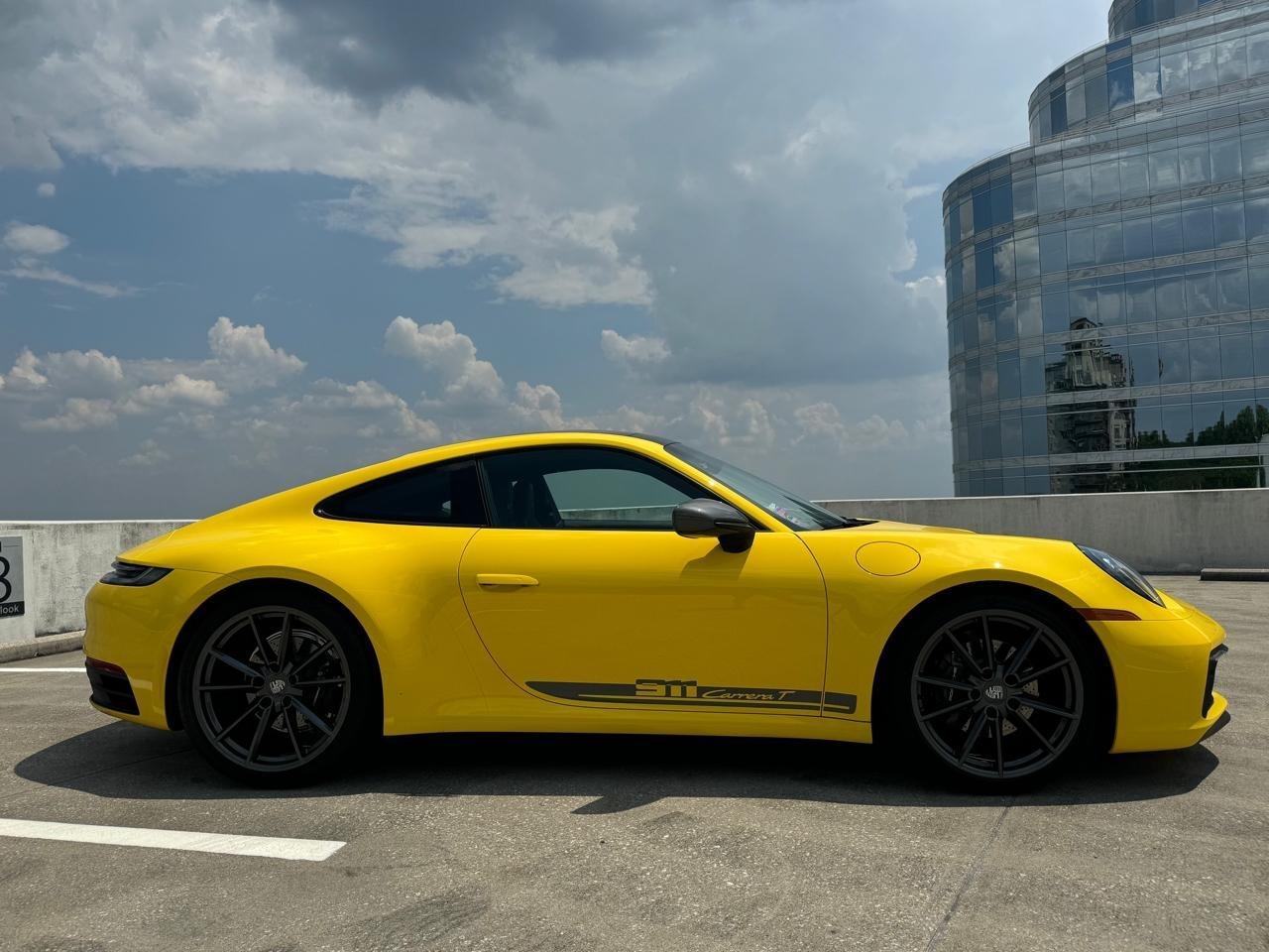 Porsche 911 Carrera Coupe 2024