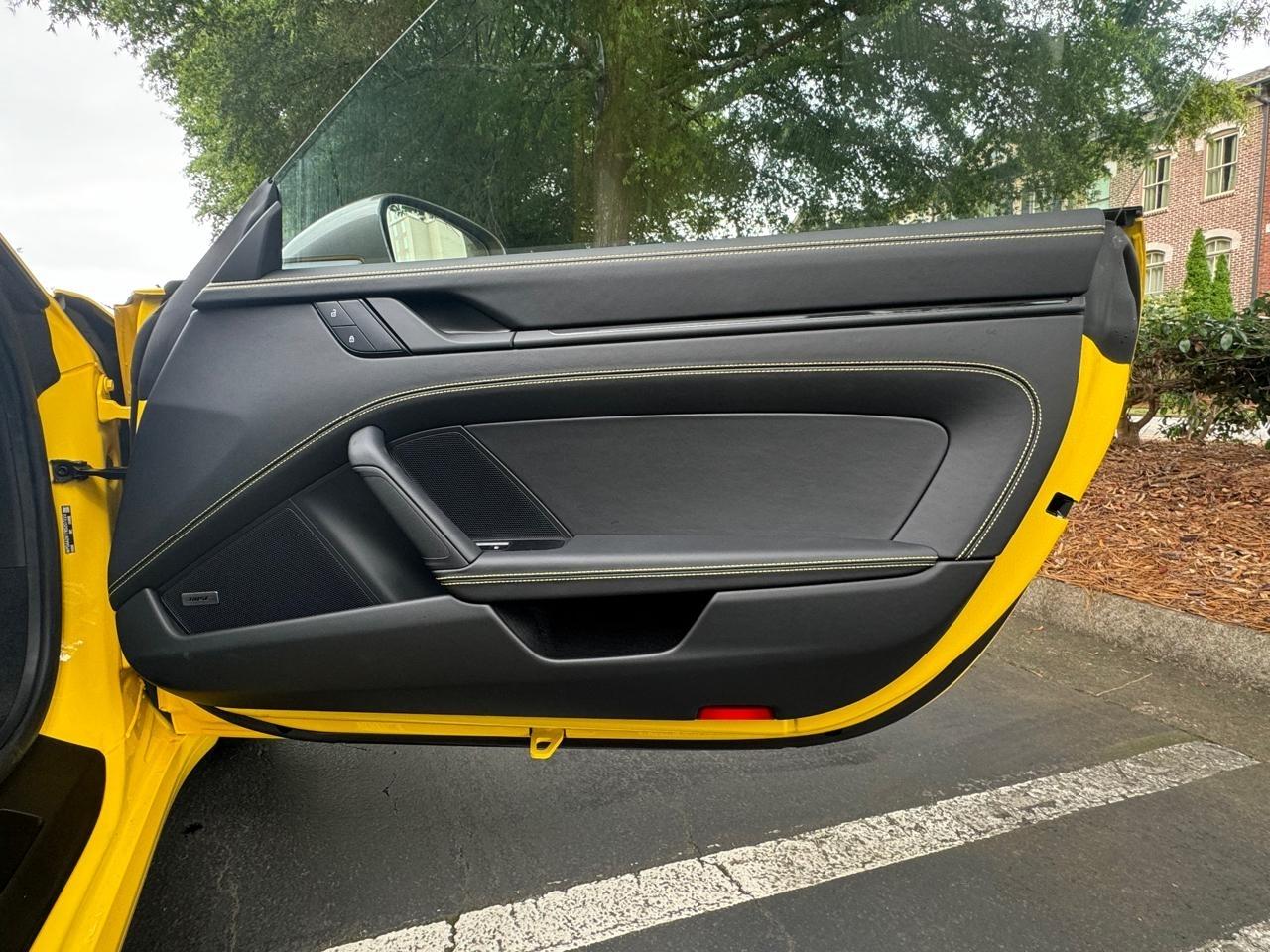 Porsche 911 Carrera Coupe 2024